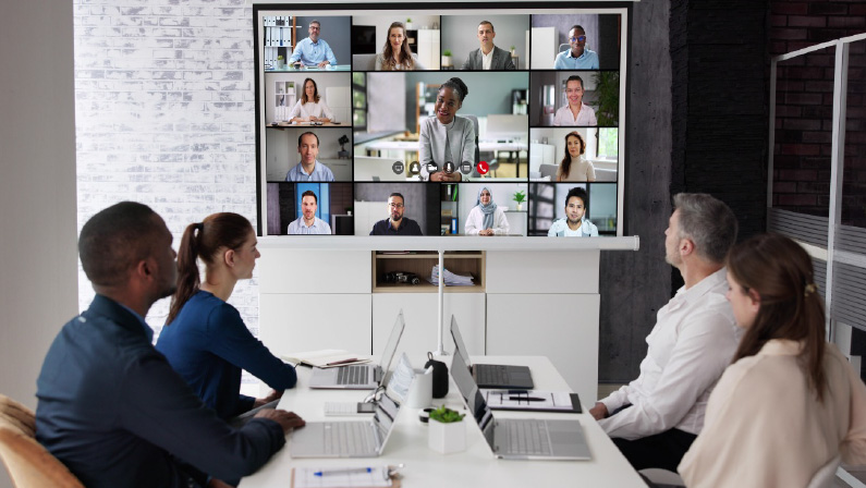 How to Choose the Right Outsourcing Partner for Staffing